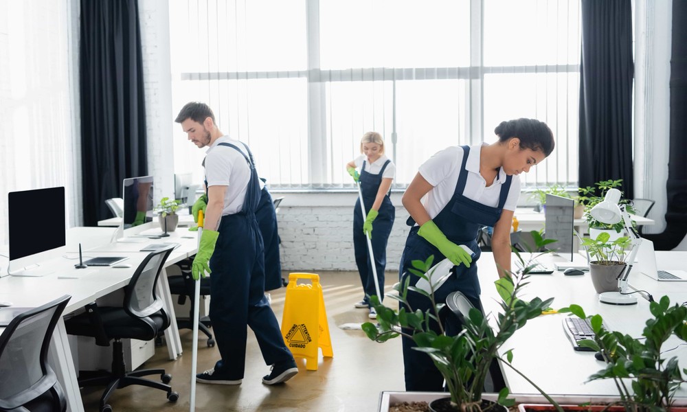 Choosing an Office Cleaning Company That Fits Your Budget and Schedule