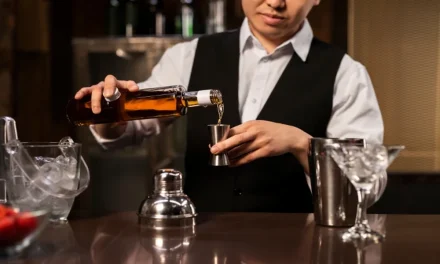 How Florida’s Quota Liquor License System Works (And Why It Matters for New Bar Owners)